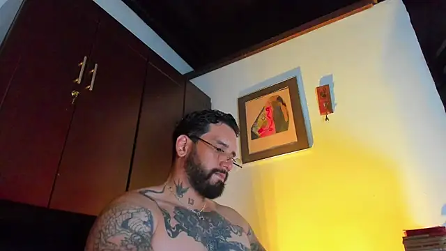 Snapshot of CamiloGray_ chatting on 3, 6, 2026 CamiloGray online show from 3, 6, 2026
