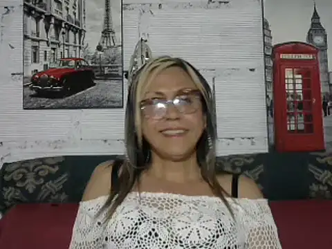 divahot08 online show from 13, 1, 2025