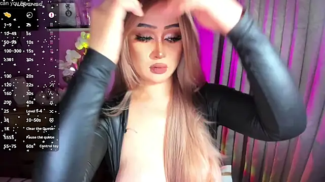 Snapshot of Miss_mariahmonroe chatting on 1, 10, 2025 Miss mariahmonroe online show from 1, 10, 2025