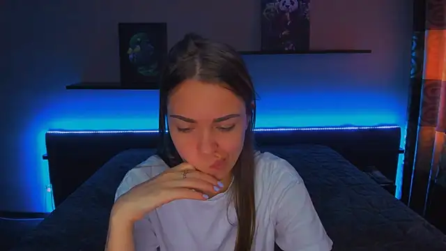 AlexaBarkley online show from 28, 2, 2025