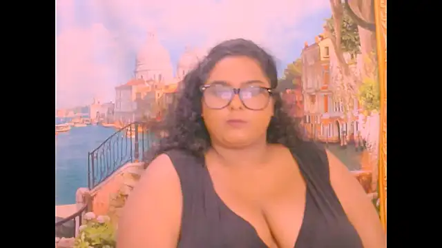 Snapshot of Indianfairy99 chatting on 4, 12, 2025 Indianfairy99 online show from 4, 12, 2025