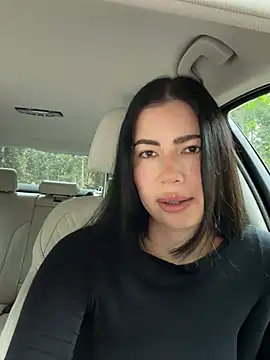 Snapshot of clairewntr chatting on 6, 5, 2026 clairewntr online show from 6, 5, 2026
