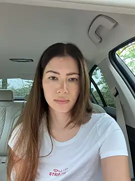 Snapshot of clairewntr chatting on 18, 5, 2026 clairewntr online show from 18, 5, 2026