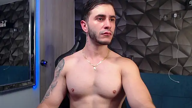 Latino stud4u online show from 4, 11, 2025