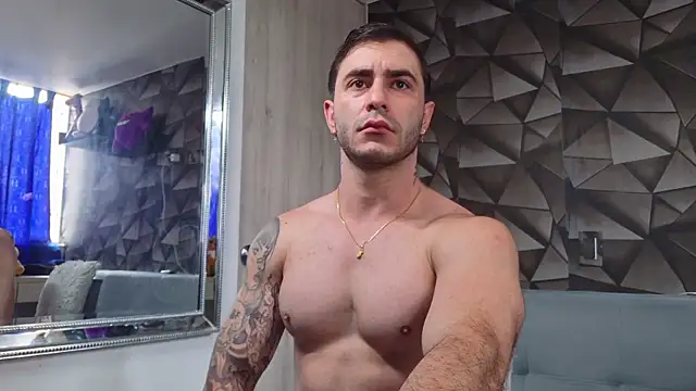 Snapshot of Latino_stud4u chatting on 31, 5, 2026 Latino stud4u online show from 31, 5, 2026