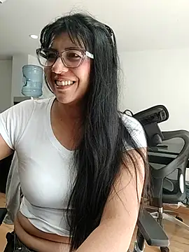 aisha latina online show from 21, 11, 2025