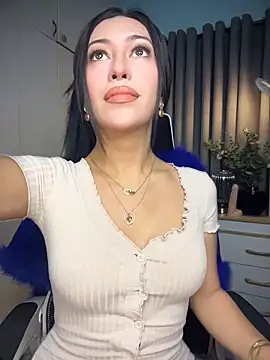 Snapshot of Jasmine_Elcock chatting on 7, 5, 2026 Jasmine Elcock online show from 7, 5, 2026