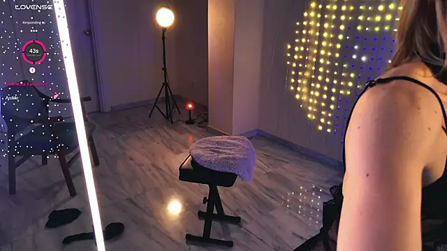 Arielle  03 online show from 17, 5, 2026