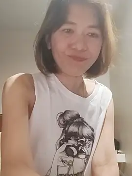 Little suzy5 online show from 28, 2, 2025