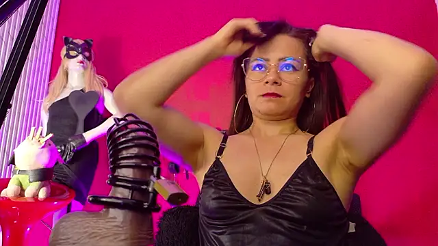 MistressSlut1 online show from 13, 2, 2026