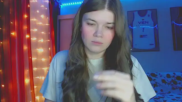 Snapshot of Klementa chatting on 22, 10, 2025 Klementa online show from 22, 10, 2025