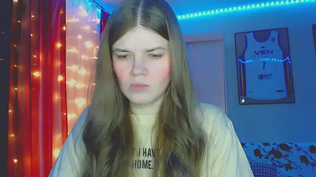 Snapshot of Klementa chatting on 25, 10, 2025 Klementa online show from 25, 10, 2025