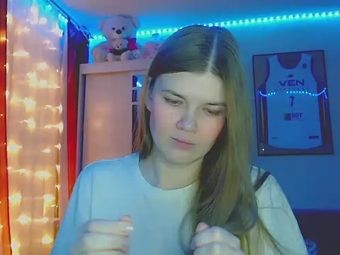 Snapshot of Klementa chatting on 30, 11, 2025 Klementa online show from 30, 11, 2025