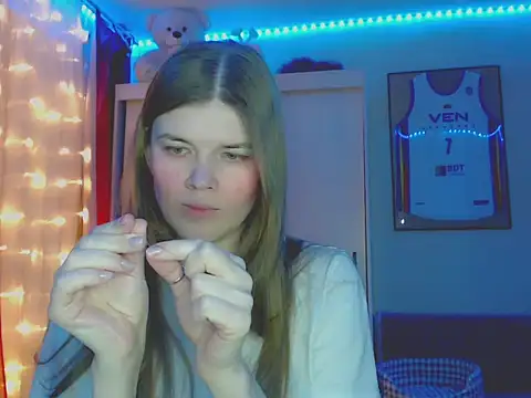 Snapshot of Klementa chatting on 1, 12, 2025 Klementa online show from 1, 12, 2025