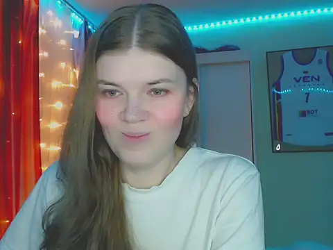 Snapshot of Klementa chatting on 17, 12, 2025 Klementa online show from 17, 12, 2025