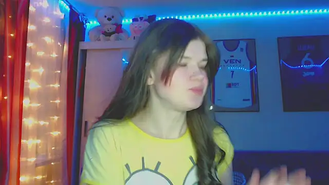 Snapshot of Klementa chatting on 2, 4, 2026 Klementa online show from 2, 4, 2026