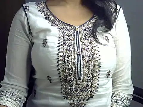 Snapshot of SiaraSiyA chatting on 25, 7, 2026 SiaraSiyA online show from 25, 7, 2026