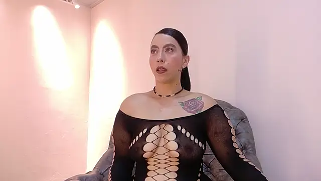 Snapshot of niky_smit chatting on 8, 11, 2025 niky smit online show from 8, 11, 2025