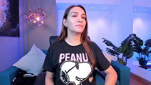 miataylorr1 online show from 26, 11, 2025