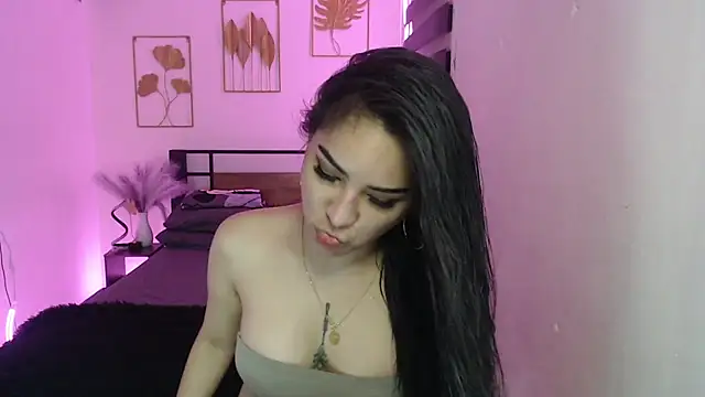 Snapshot of TS_QueenMistress chatting on 4, 3, 2025 TS QueenMistress online show from 4, 3, 2025