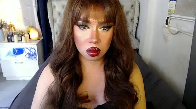 RebecaNextToYou online show from 2, 12, 2024