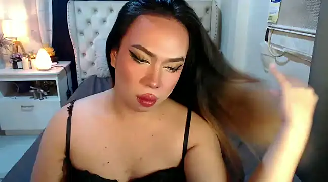 RebecaNextToYou online show from 11, 12, 2024