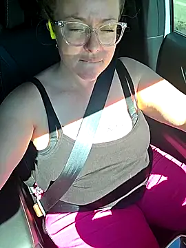 julimonroe online show from 5, 3, 2025