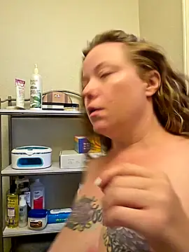 julimonroe online show from 17, 9, 2025