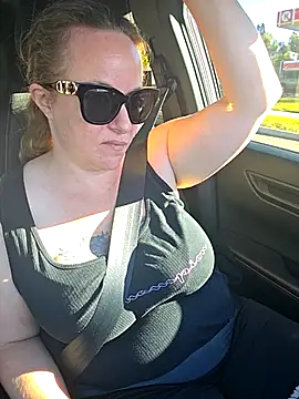 julimonroe online show from 16, 10, 2025