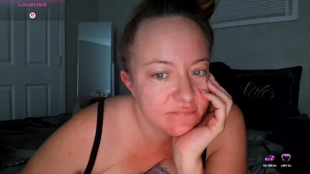 julimonroe online show from 15, 11, 2025