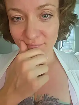 julimonroe online show from 3, 6, 2026
