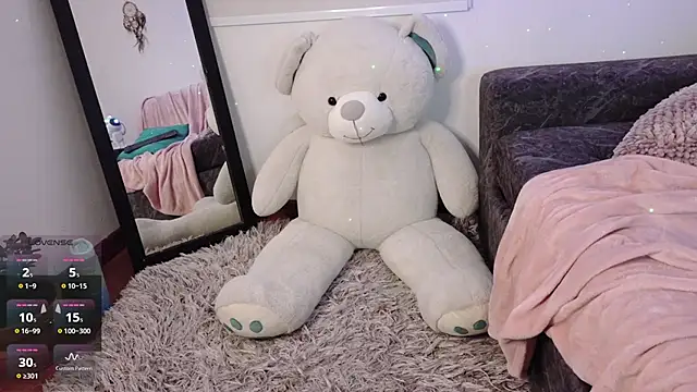 Snapshot of Lia_Tinez chatting on 20, 9, 2025 Lia Tinez online show from 20, 9, 2025