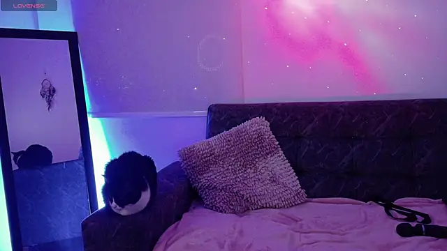 Snapshot of Lia_Tinez chatting on 29, 9, 2025 Lia Tinez online show from 29, 9, 2025