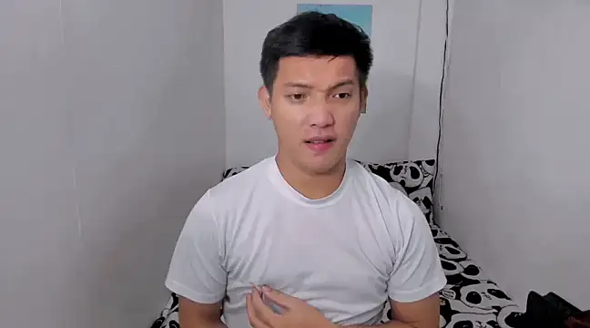 xSebastian19 online show from 18, 12, 2024