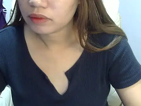    zurIII09  online show from 5, 4, 2026