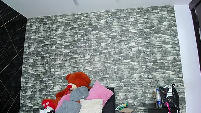 Snapshot of HeidyWillss chatting on 8, 9, 2025 HeidyWillss online show from 8, 9, 2025