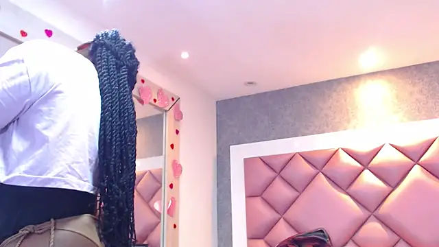 DanielaDuff online show from 4, 3, 2026