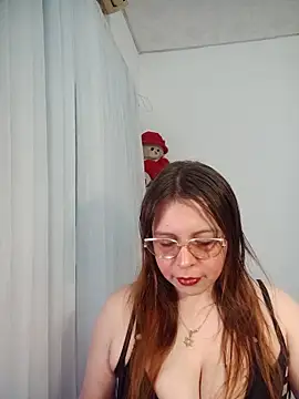 Snapshot of lorenitabella chatting on 20, 6, 2026 lorenitabella online show from 20, 6, 2026