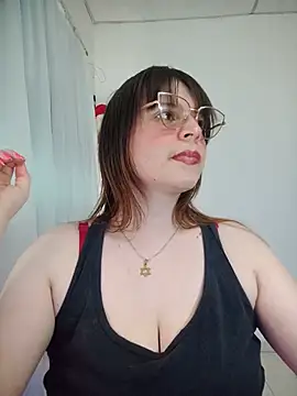 Snapshot of lorenitabella chatting on 1, 7, 2026 lorenitabella online show from 1, 7, 2026
