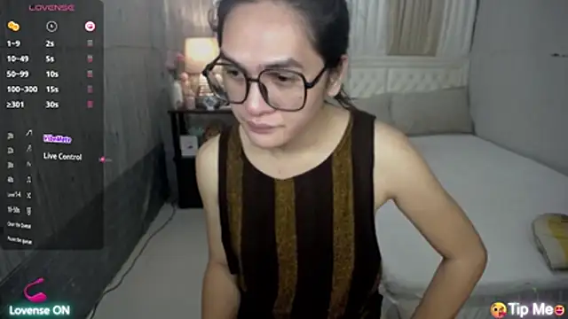Snapshot of xAsianSweetHeart chatting on 28, 10, 2025 xAsianSweetHeart online show from 28, 10, 2025