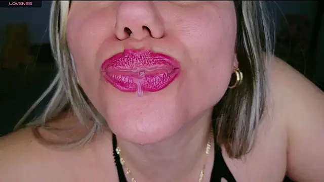 Snapshot of Annyfit4you chatting on 11, 2, 2025 Annyfit4you online show from 11, 2, 2025