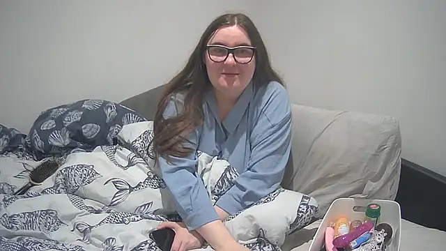 Rebecca Summer online show from 31, 12, 2024