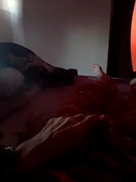 feet toes online show from 13, 1, 2025