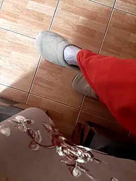 feet toes online show from 20, 11, 2025