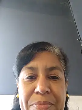 Molly newman6 online show from 8, 4, 2026