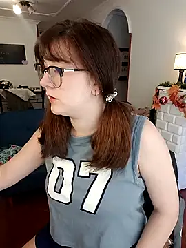 Snapshot of HunnyyLove chatting on 2, 12, 2024 HunnyyLove online show from 2, 12, 2024
