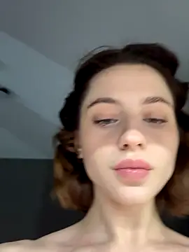 Camilla Railian online show from 2, 10, 2025