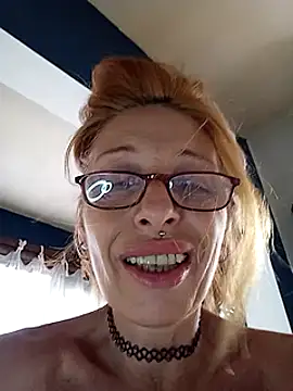 Snapshot of FrozenWaffle chatting on 3, 2, 2025 FrozenWaffle online show from 3, 2, 2025