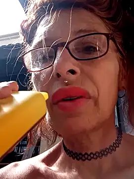 Snapshot of FrozenWaffle chatting on 15, 2, 2025 FrozenWaffle online show from 15, 2, 2025