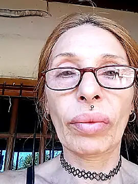 Snapshot of FrozenWaffle chatting on 19, 2, 2025 FrozenWaffle online show from 19, 2, 2025